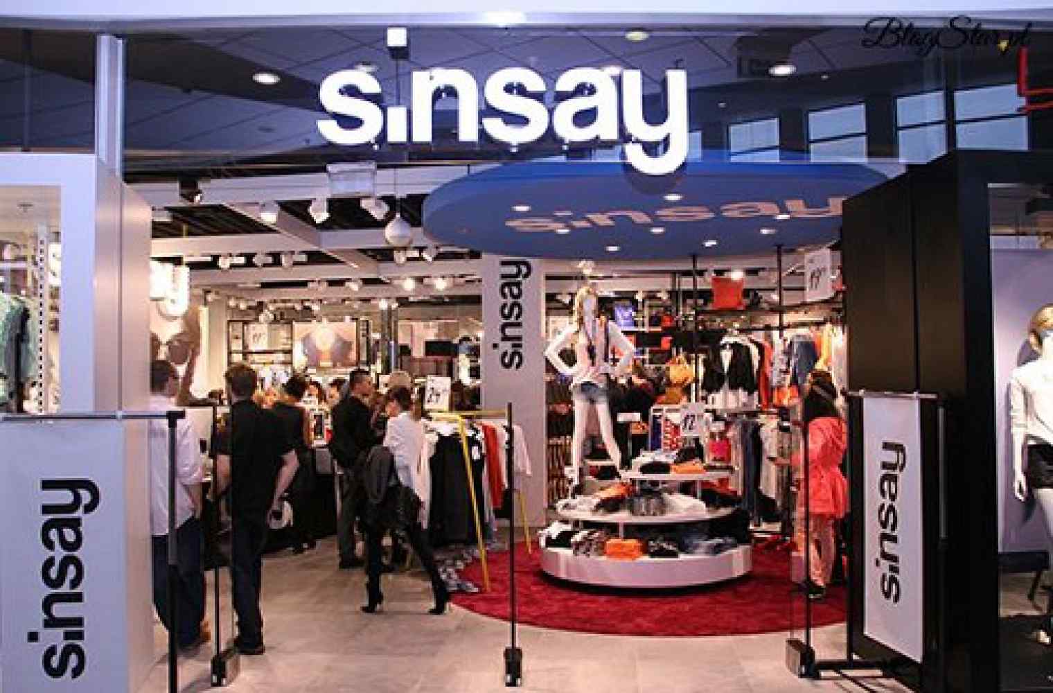 Youth fashion shop Sinsay will be opened in shopping and entertainment center Respublika
